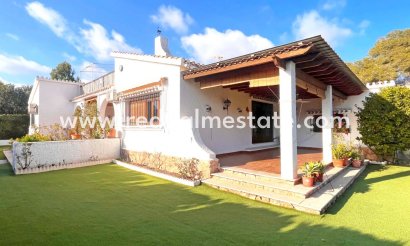 Villa - Herverkoop - Orihuela Costa - Costa Blanca