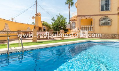 Villa - Herverkoop - Orihuela Costa - La Florida