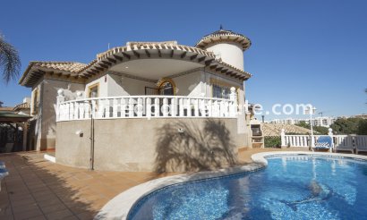 Villa - Herverkoop -
            Orihuela Costa - MR2-17216