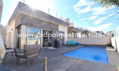 Villa - Herverkoop - Orihuela Costa - Orihuela Costa