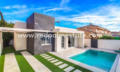 Villa - Herverkoop - Orihuela Costa - Punta Prima