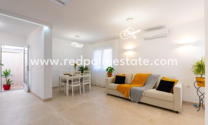 Villa - Herverkoop - Orihuela Costa - Punta Prima