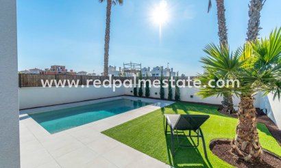 Villa independiente - Reventa - La Marina - Costa Blanca