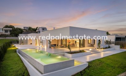 Villa independiente - Reventa - Orihuela Costa - Costa Blanca