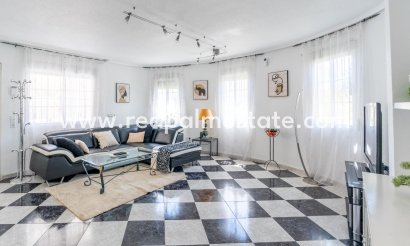 Villa independiente - Reventa - Orihuela Costa - Playa Flamenca