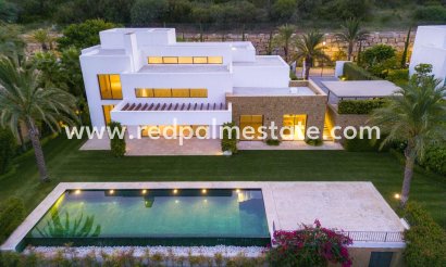 Villa - Nybyggnation -
            Casares - TLRS-25658