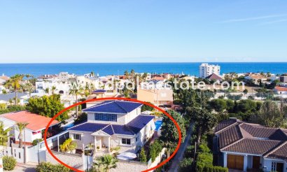 Villa - Resale - La Mata - La Mata