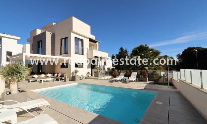 Villa - Resale - La Nucía - La Nucía