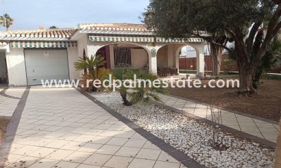 Villa - Resale - Orihuela Costa - Campoamor