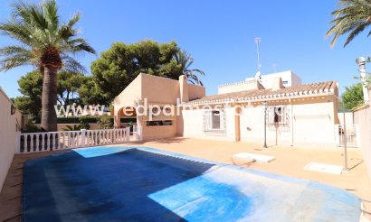 Villa - Resale -
            Orihuela Costa - IH-68882