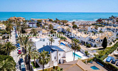 Villa - Resale - Orihuela Costa - La Zenia