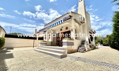 Villa - Resale - Orihuela Costa - La Zenia
