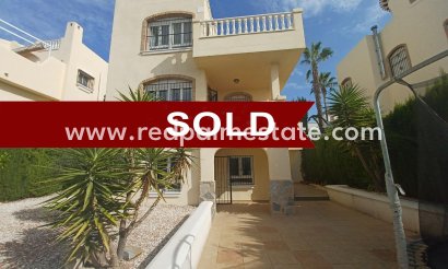 Villa - Resale - Orihuela Costa - Lomas de Cabo Roig