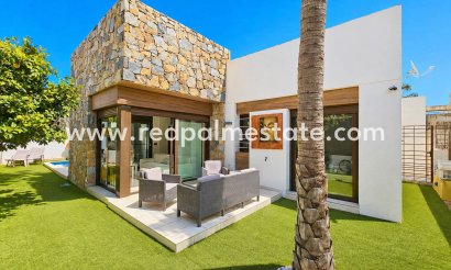 Villa - Resale - Orihuela Costa - Lomas de Cabo Roig