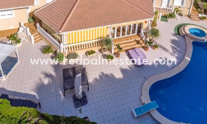 Villa - Resale - Orihuela Costa - MUY CERCA DE LA PLAYA