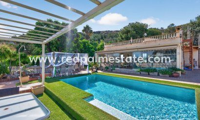 Villa - Resale - Orihuela Costa - Orihuela Center