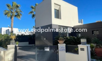 Villa - Resale - Orihuela Costa - Villamartín
