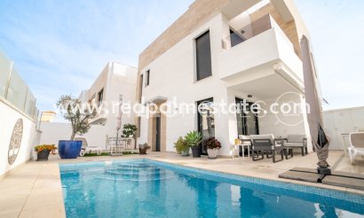 Villa - Resale - Orihuela Costa - Villamartín