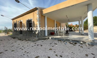 Villa - Resale -
            Redován - MR2-75396