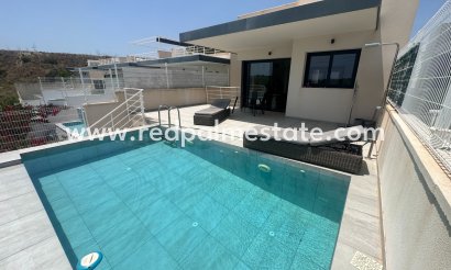 Villa - Resale - San Miguel de Salinas - Inland