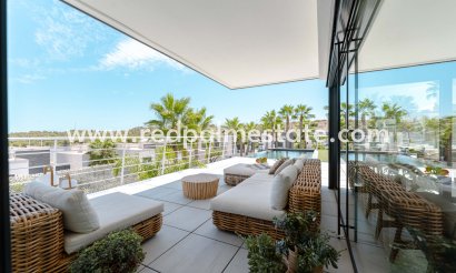 Villa - Resale - San Miguel de Salinas - Inland