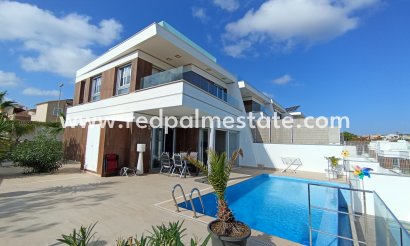 Villa - Resale - San Miguel de Salinas - Inland