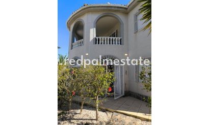 Villa - Resale - Torrevieja - La Siesta - El Salado - Torreta