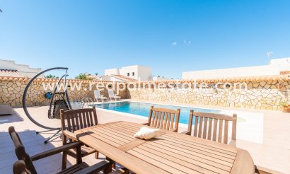 Villa - Resale - Torrevieja - La Siesta - El Salado - Torreta