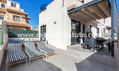 Villa - Resale - Torrevieja - Nueva Torrevieja - Aguas Nuevas