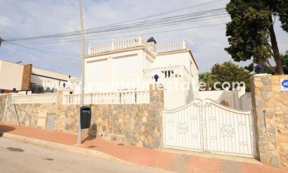 Villa - Resale - Torrevieja - Torrevieja