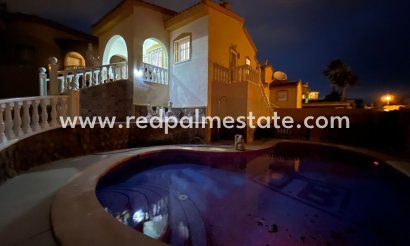 Villa - Reventa -
            Ciudad Quesada/Rojales - ES-40582