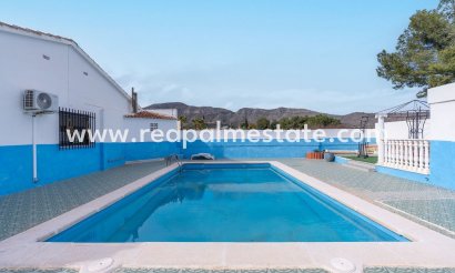 Villa - Reventa - Hondón de las Nieves - Inland