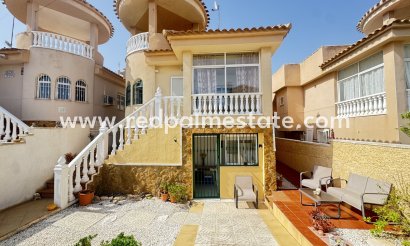 Villa - Reventa -
            Orihuela Costa - DMB-72715
