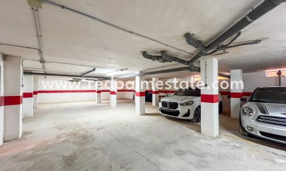 Villa - Reventa - Orihuela Costa -
                Orihuela Costa