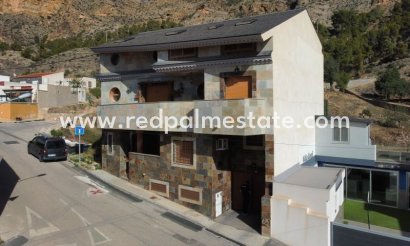 Villa - Reventa - Redován - Inland