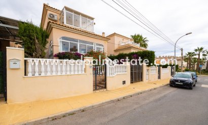 Villa - Revente - Orihuela Costa - Villamartín