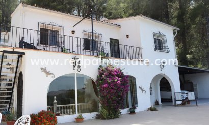 Villa - Revente - Parcent - Inland