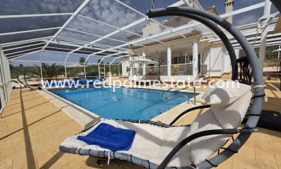 Villa - Revente - Pinoso - Inland
