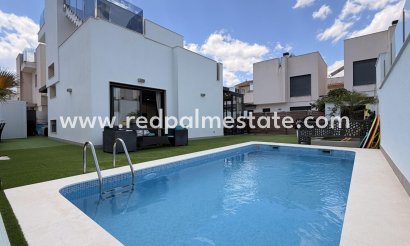 Villa - Revente - Torrevieja - Aguas Nuevas