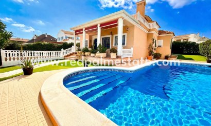 Villa - Revente - Torrevieja - La Mata