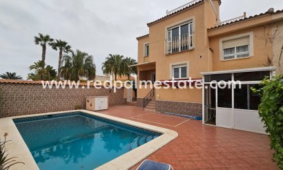 Villa - Revente - Torrevieja - La Siesta - El Salado -  Torreta