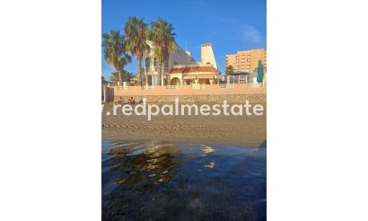 Villa - Videresalg -
            La Manga - MR2-62489