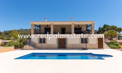Villa - Videresalg - La Romana - Inland