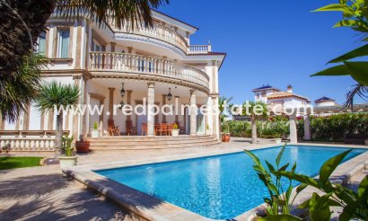 Villa - Videresalg - Orihuela Costa - Cabo Roig