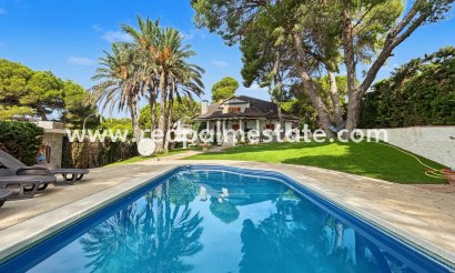 Villa - Videresalg - Orihuela Costa - Campoamor