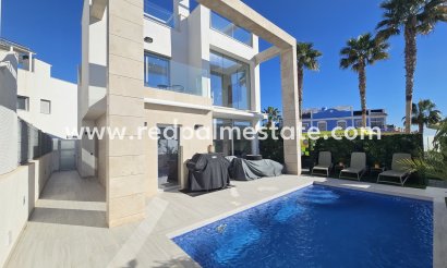 Villa - Videresalg - Orihuela Costa - Costa Blanca