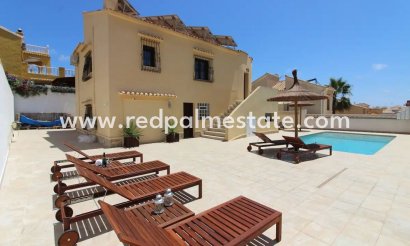 Villa - Videresalg - Orihuela Costa - Costa Blanca