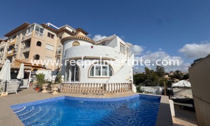 Villa - Videresalg - Orihuela Costa - La Zenia