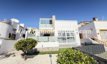 Villa - Videresalg - Orihuela Costa - Los Dolses