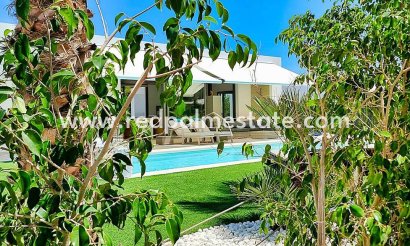 Villa - Videresalg -
            Orihuela Costa - MR2-26239